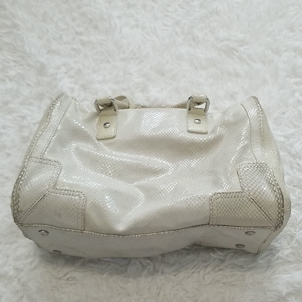 Calvin Klein Cream Handbag Sz Medium - Picture 5 of 10